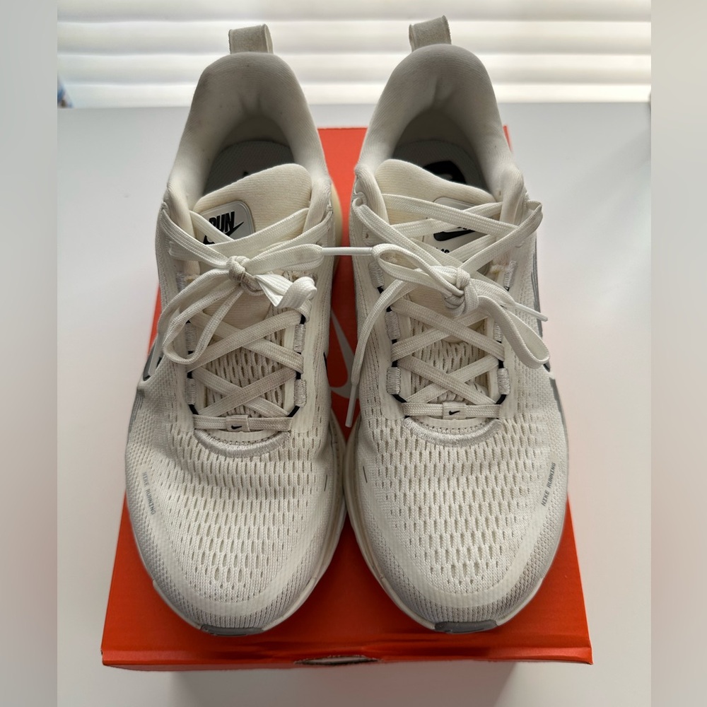 WOMEN NIKE VOMERO 18 - Picture 2 of 10
